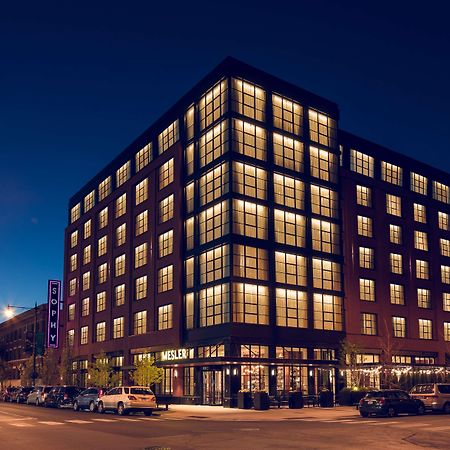 Sophy Hyde Park Hotel Chicago Bagian luar foto
