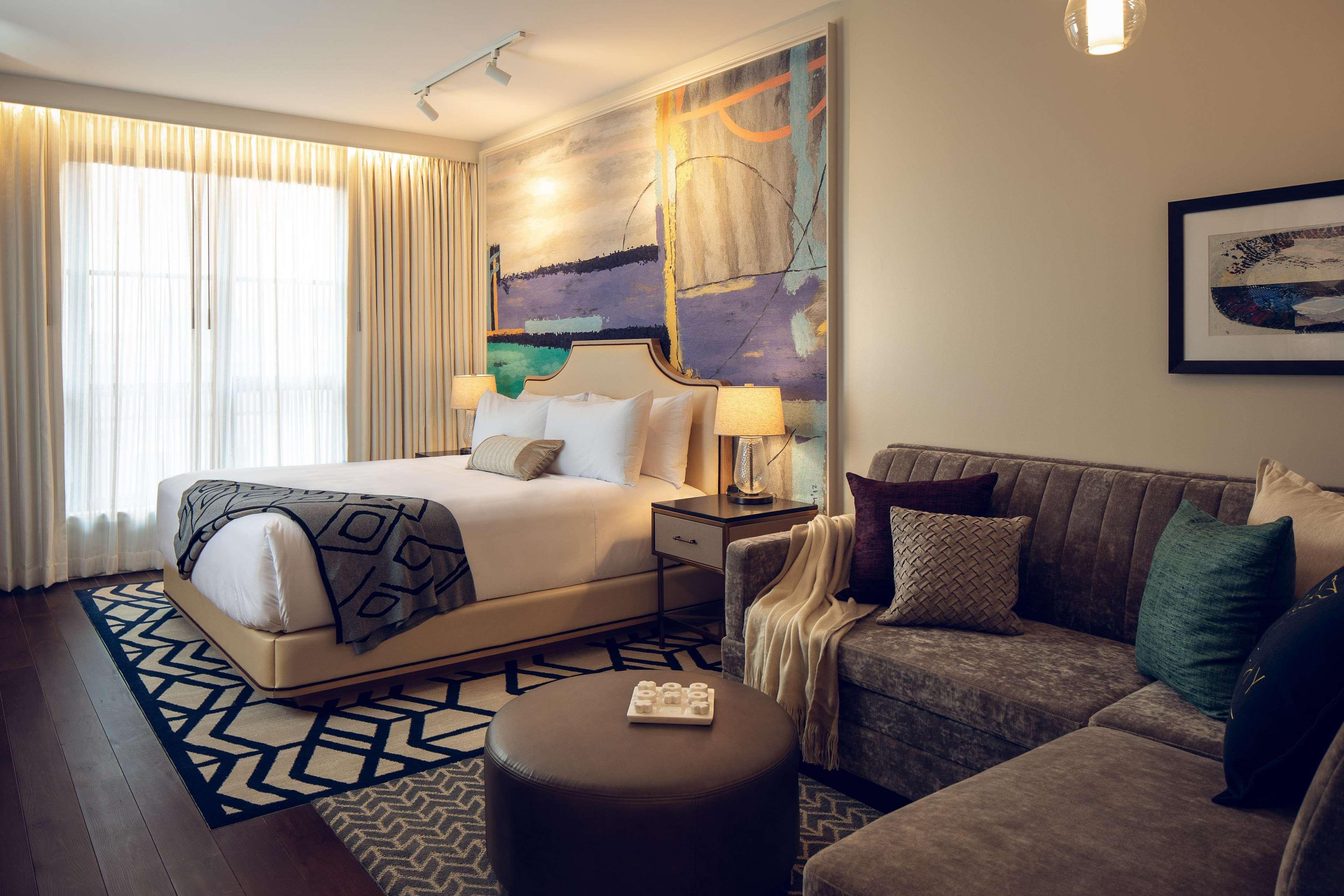 Sophy Hyde Park Hotel Chicago Bagian luar foto