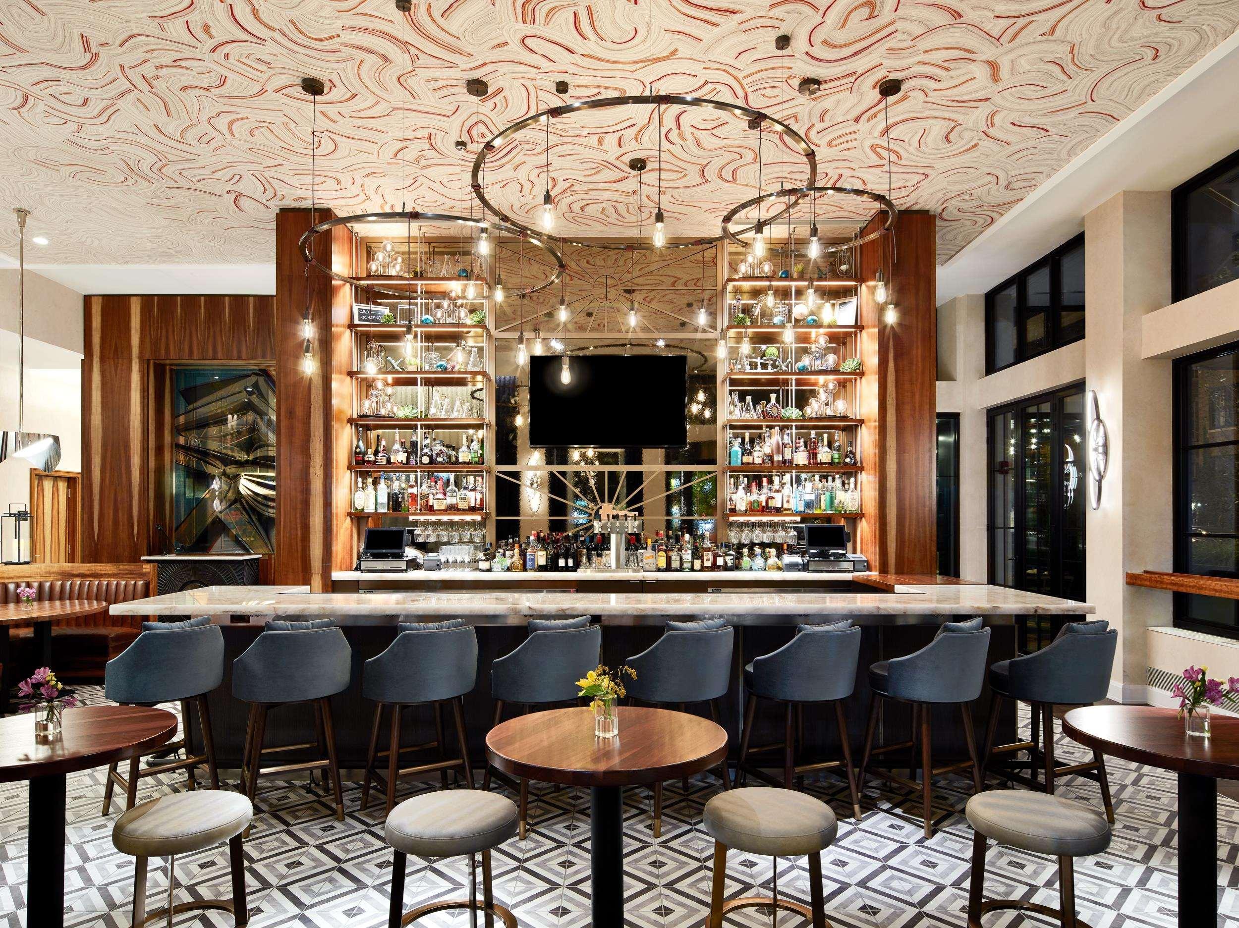 Sophy Hyde Park Hotel Chicago Bagian luar foto