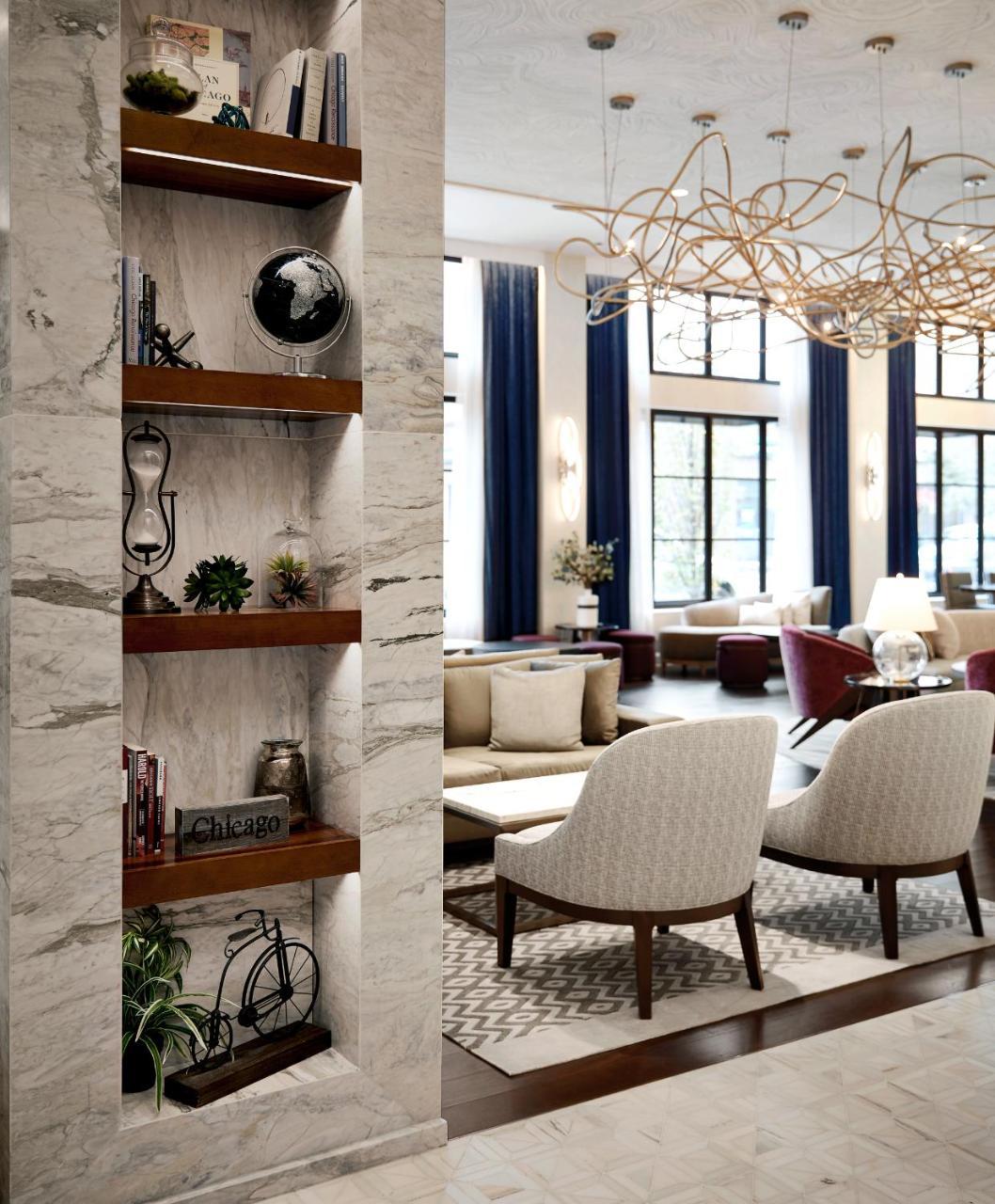 Sophy Hyde Park Hotel Chicago Bagian luar foto