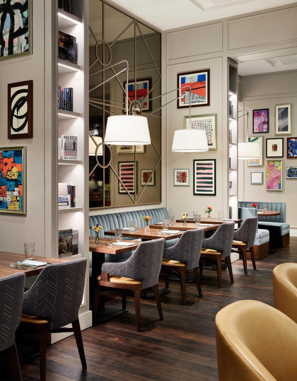 Sophy Hyde Park Hotel Chicago Bagian luar foto